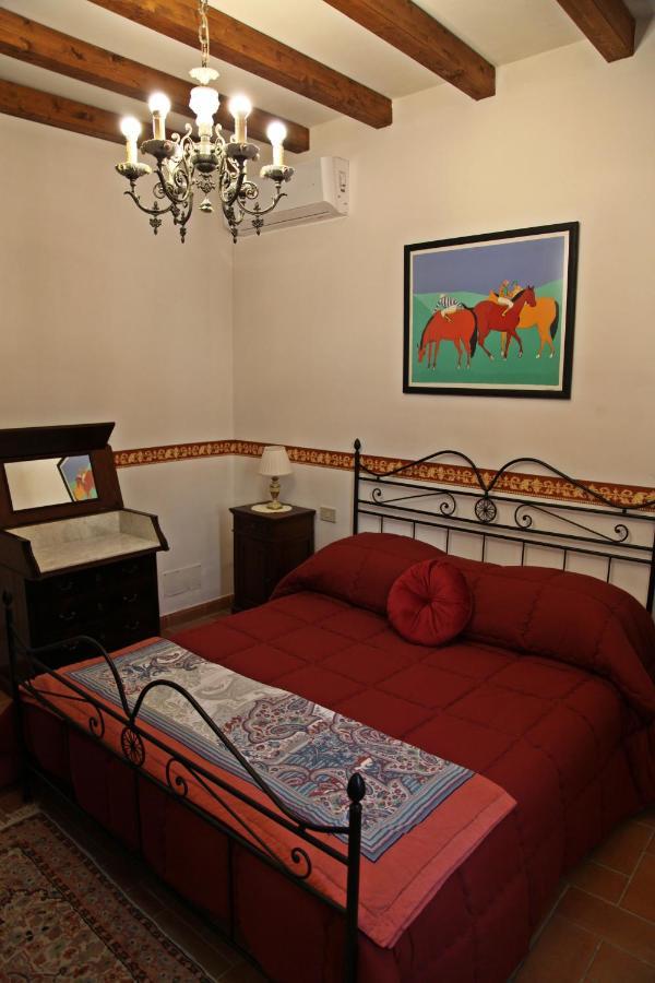 Casa Vacanze Nives Toscânia Exterior foto